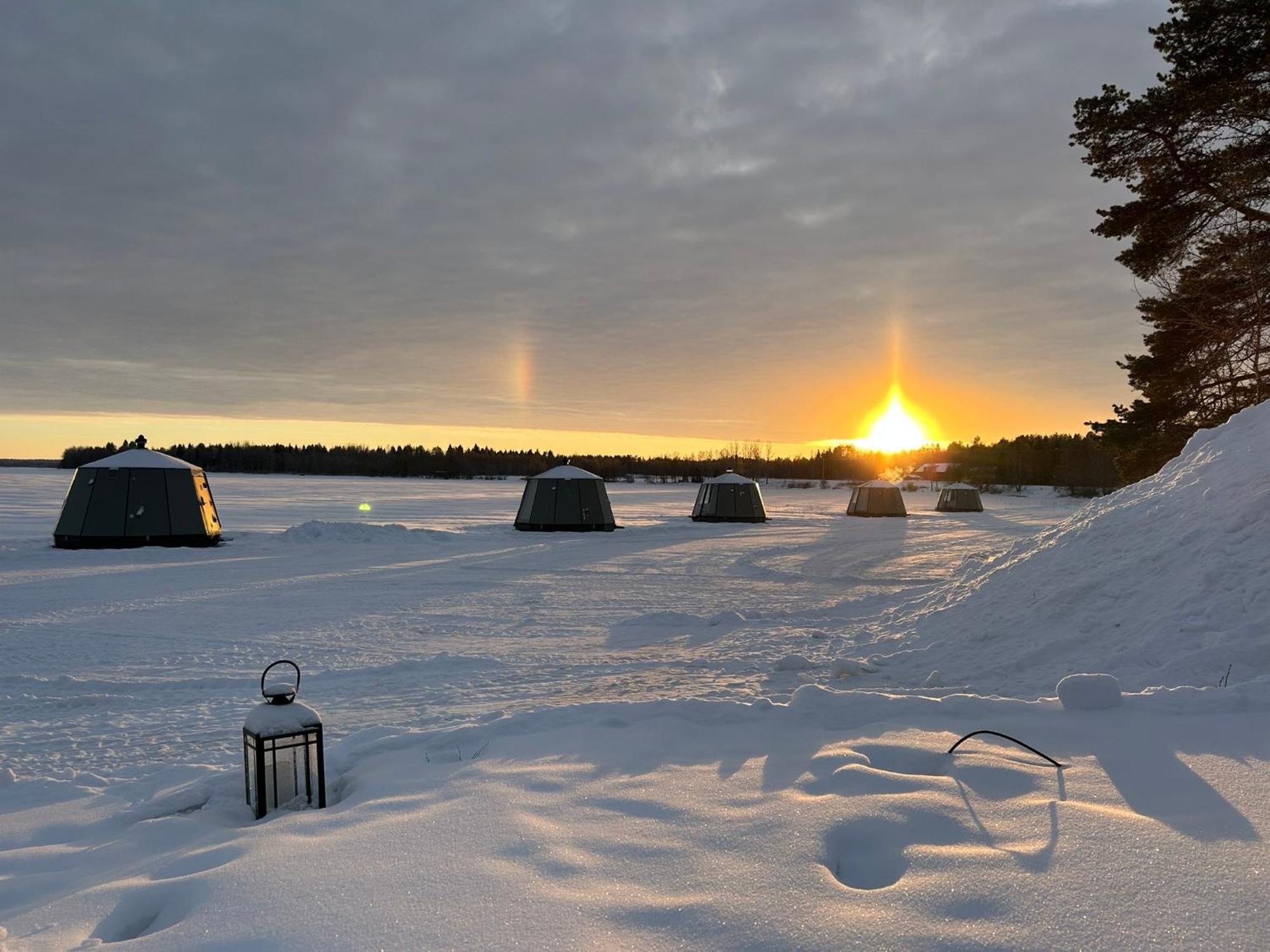 Vikajaervi Lake View Experience Igloos 罗瓦涅米 外观 照片